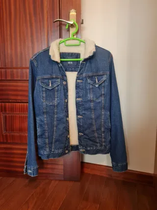 Chaqueta vaquera Zara forrada borreguillo Talla M