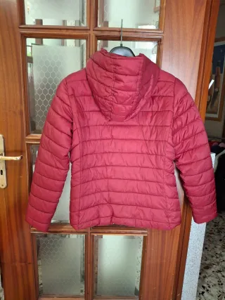 Giubbino donna rosso con cappuccio