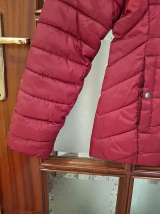 Giubbino donna rosso con cappuccio