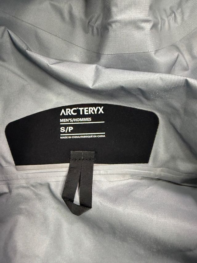 Chaqueta Arc'teryx Alpha SV Hombre Talla S