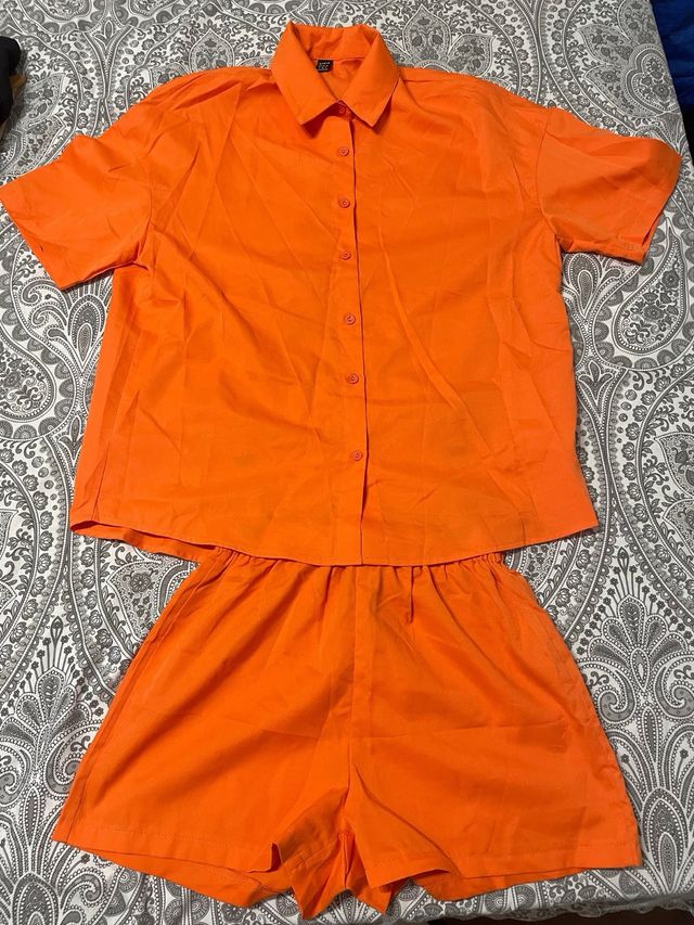 Conjunto camisa y pantalón