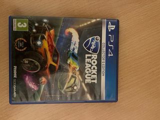 PS4 Slim 1TB + Rocket League y 2 mandos