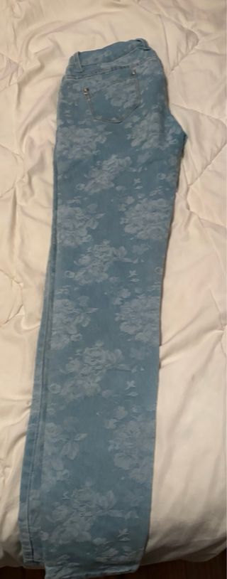 Pantalones vaqueros florales azules