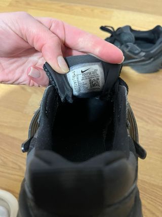 Zapatillas Nike V2K RUN Negras Talla 39