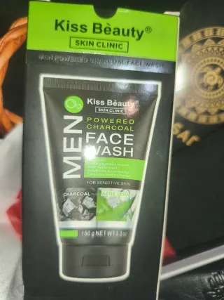 Cesta regalo hombre: Perfume, cartera y bufanda