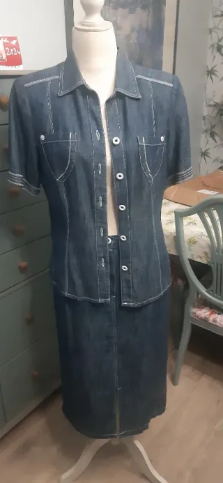 Conjunto falda midi 2 piezas