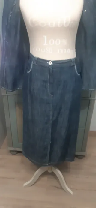 Conjunto falda midi 2 piezas