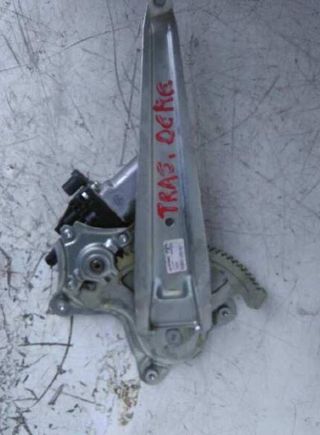 Elevalunas tras der toyota 698300k031 hilux 157175