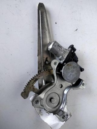 Elevalunas tras der toyota 698300k031 hilux 157175