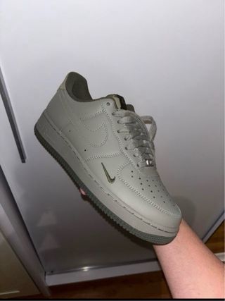 Nike Air Force 1 Verde Oliva.