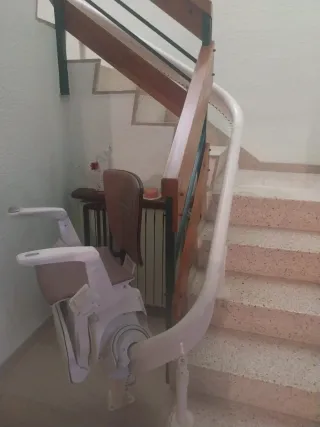 Salvaescaleras en perfecto estado