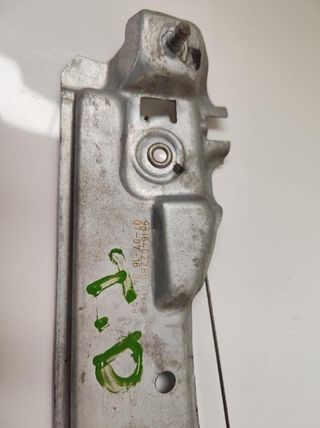 242119 9816401480 elevalunas tras der peugeot 2008