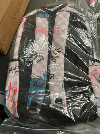 Zaino stile Sprayground Shark Bite mouth grigio