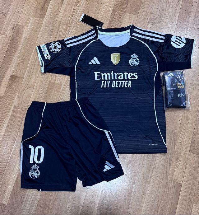 Conjunto Real Madrid 8 años