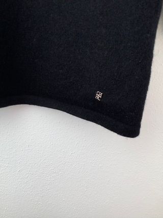 Jersey lana Carolina Herrera negro