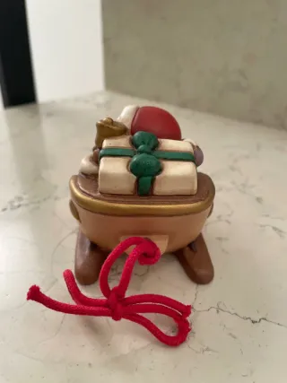 Slitta Babbo Natale Thun in ceramica