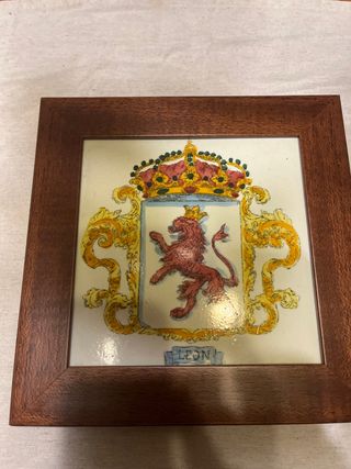 Azulejo decorativo León con Marco