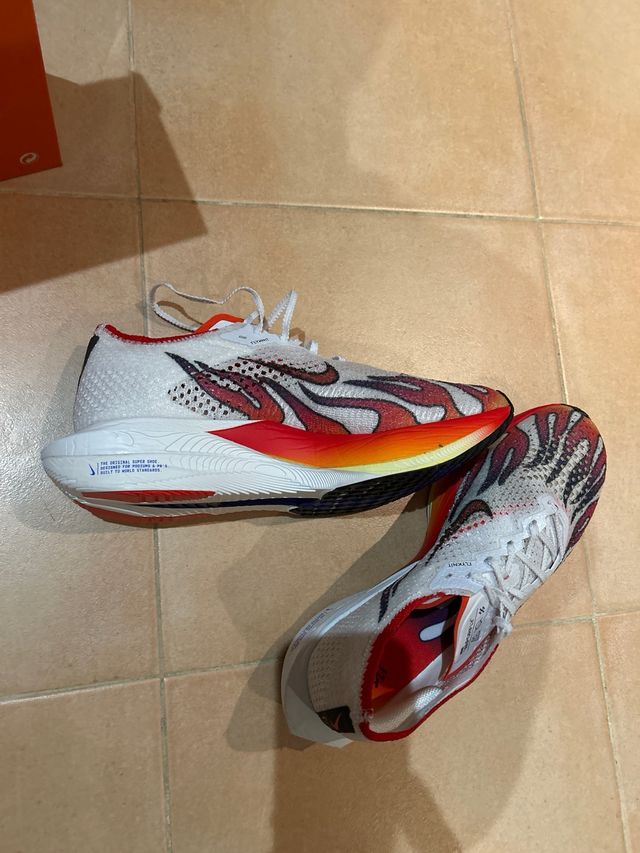 Nike Vaporfly Talla 43 Running. A estrenar.