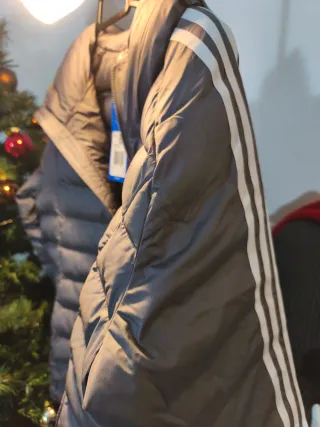 Chaqueta Adidas Gris con Capucha