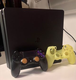 PS4 (PlayStation 4) 872GB Negra