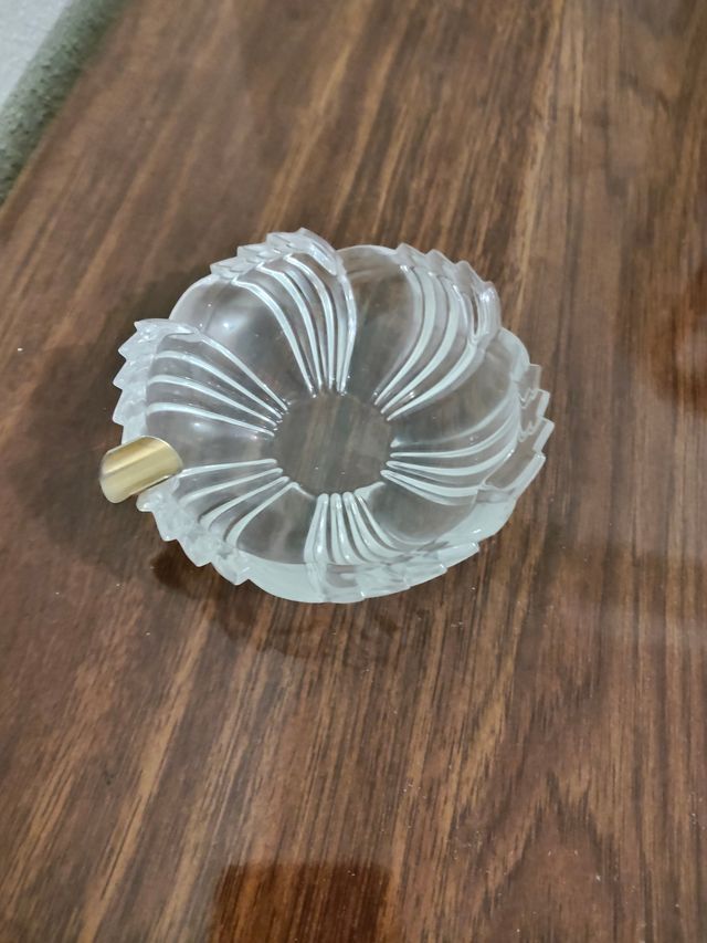 Cenicero de cristal redondo