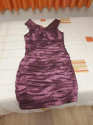 Vestido de fiesta morado