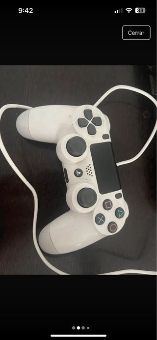 PS4 Negra + Mando Blanco