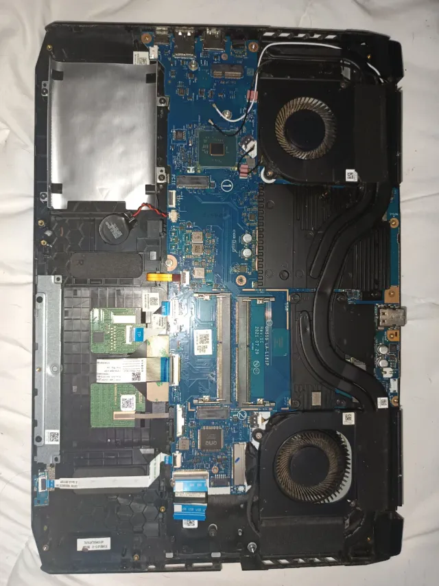 Componenti Acer Nitro 5 - Carcasa, Schermo, Tastiera