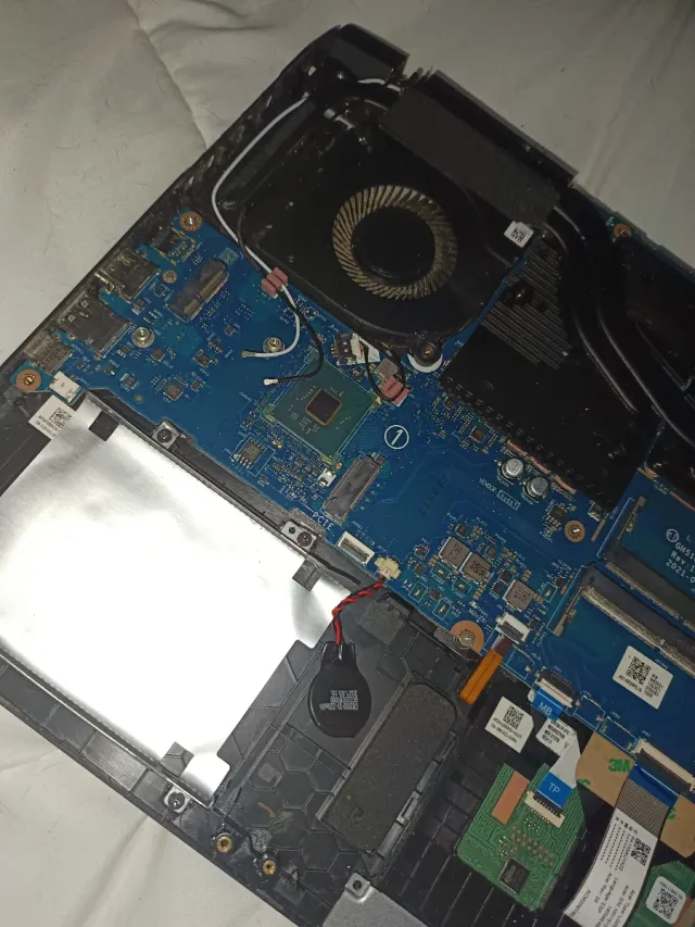 Componenti Acer Nitro 5 - Carcasa, Schermo, Tastiera