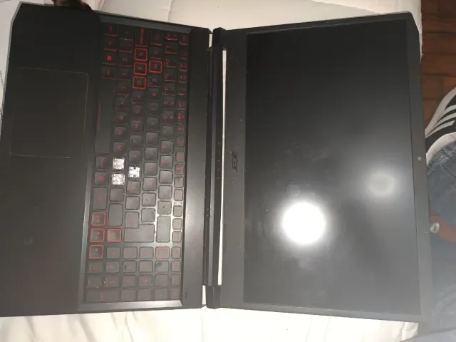 Componenti Acer Nitro 5 - Carcasa, Schermo, Tastiera