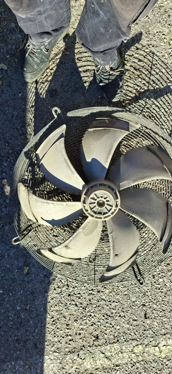 Ventilador Condensador Negro/Gris