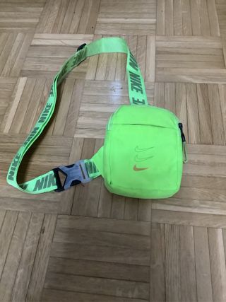 Bandolera Nike Neón