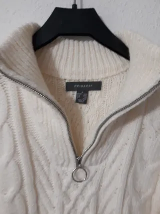 Jersey Primark cuello alto cremallera