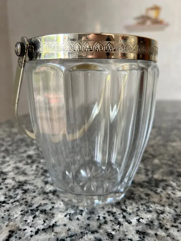 Cubetera de hielo vintage cristal tallado y metal