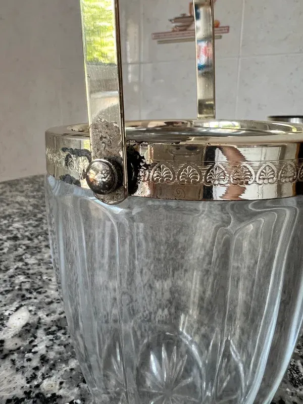 Cubetera de hielo vintage cristal tallado y metal