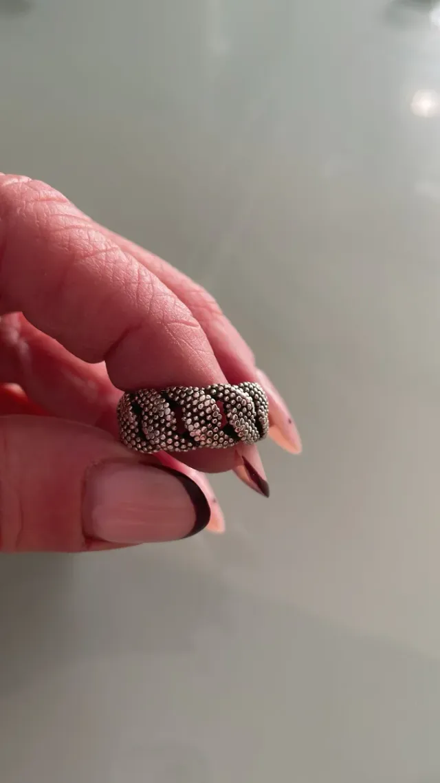 Anello Nove25 catena puntinato