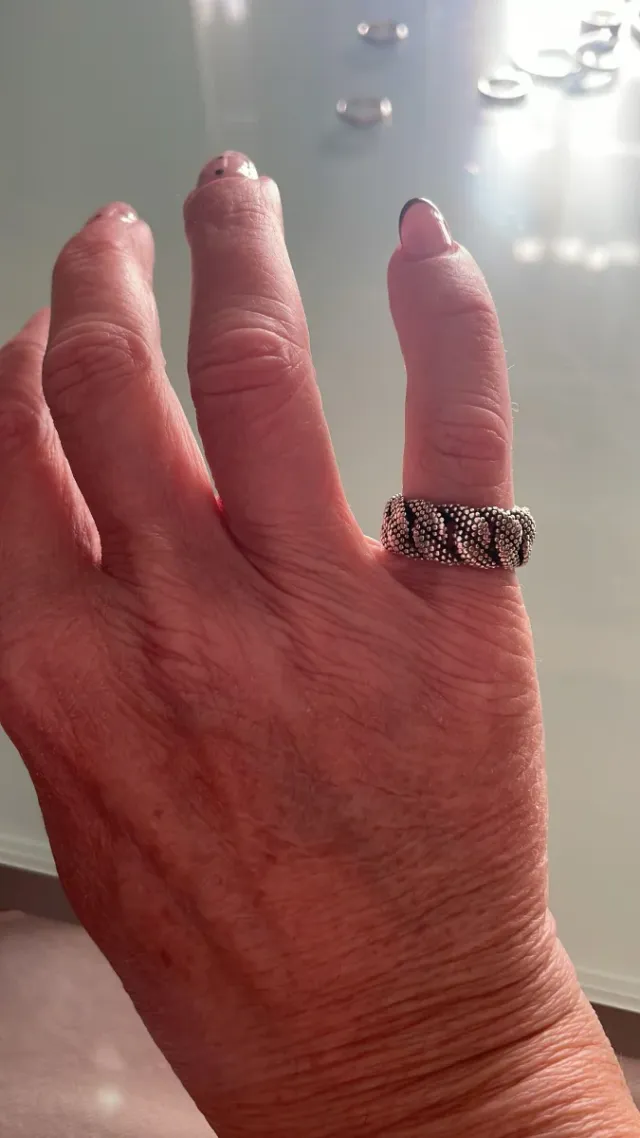 Anello Nove25 catena puntinato