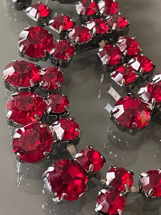 Collana vintage strass rossi