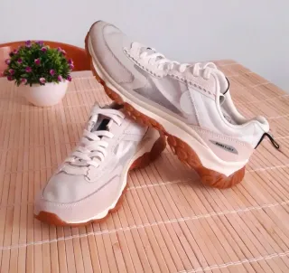 Zapatillas Bimba y Lola Beige/Blanco