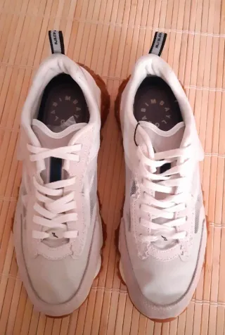 Zapatillas Bimba y Lola Beige/Blanco