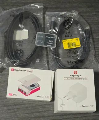 Kit Raspberry Pi 5 8GB Carcasa,Cargador Cables.