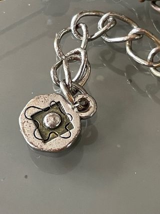 Collana Ikita Paris con elementi dorati