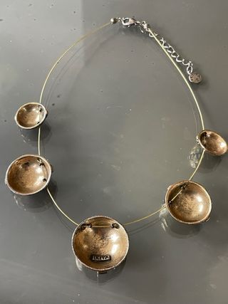 Collana Ikita Paris con elementi dorati