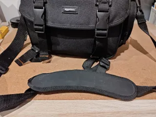 Mochila para cámara Amazon Basics negra