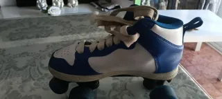 Patines en línea blancos y azules 40