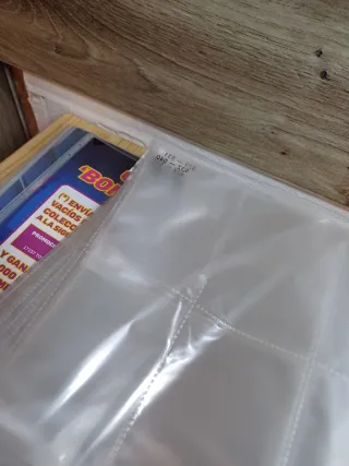 LOTE 3 ÁLBUM FÚTBOL, CROMOS, CARTAS LIGA