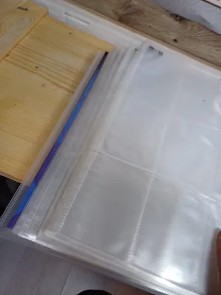 LOTE 3 ÁLBUM FÚTBOL, CROMOS, CARTAS LIGA