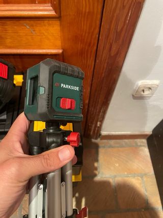 Carro herramientas Bosch caladora y nivel láser