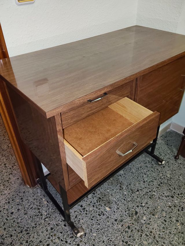 Mueble TV vintage madera y metal