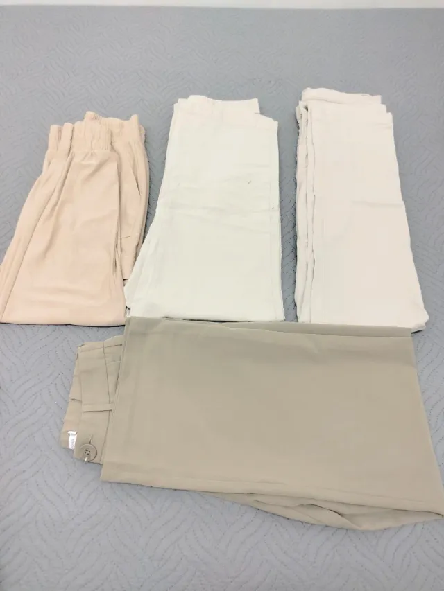 Lote Ropa Beige y Blanca M S XS